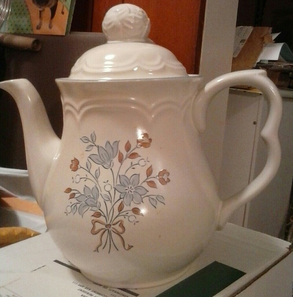 Gordella Other - Gordella Collection Japan Tea , Coffee Pot